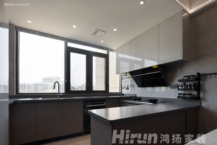 東方舞者200㎡的意式輕奢新家，圓弧工藝，琉璃屏風、專屬主臥，值得借鑒！