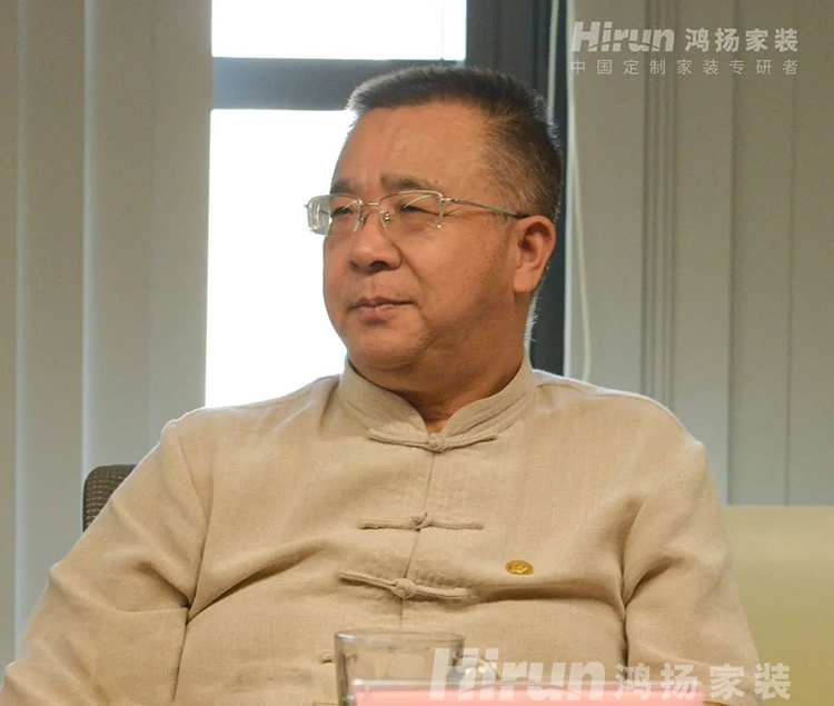 逆勢(shì)增長(zhǎng)、破浪領(lǐng)航！政協(xié)副主席彭繼球盛贊鴻揚(yáng)家裝