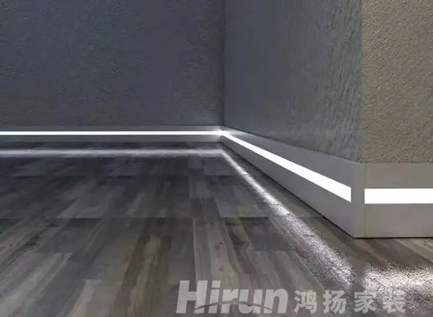 救命！一個踢腳線都能搞成這樣，我是真的沒想到??！
