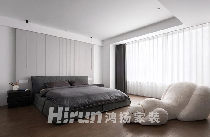 300㎡純白復(fù)式：下沉?xí)蛷d，品茗暢談，享歲月靜好
